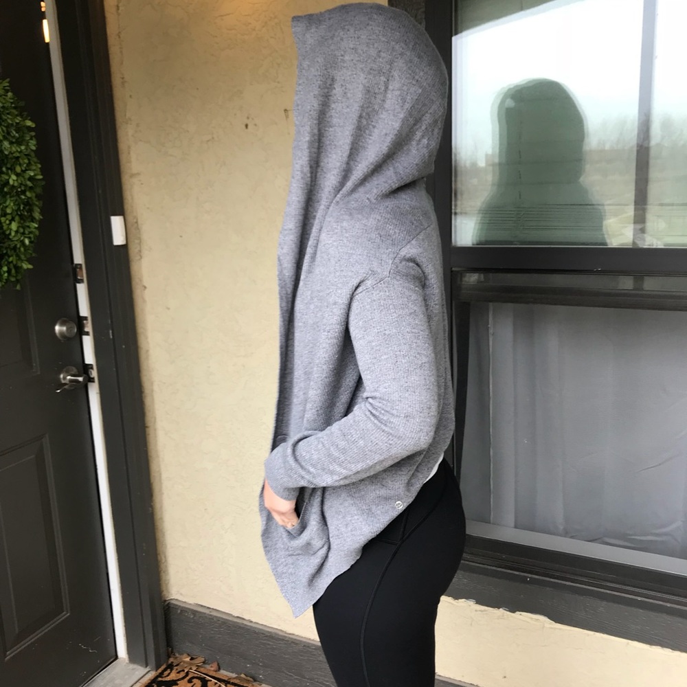 Navy lululemon wrap jacket sz 6 - Picture 3 of 3